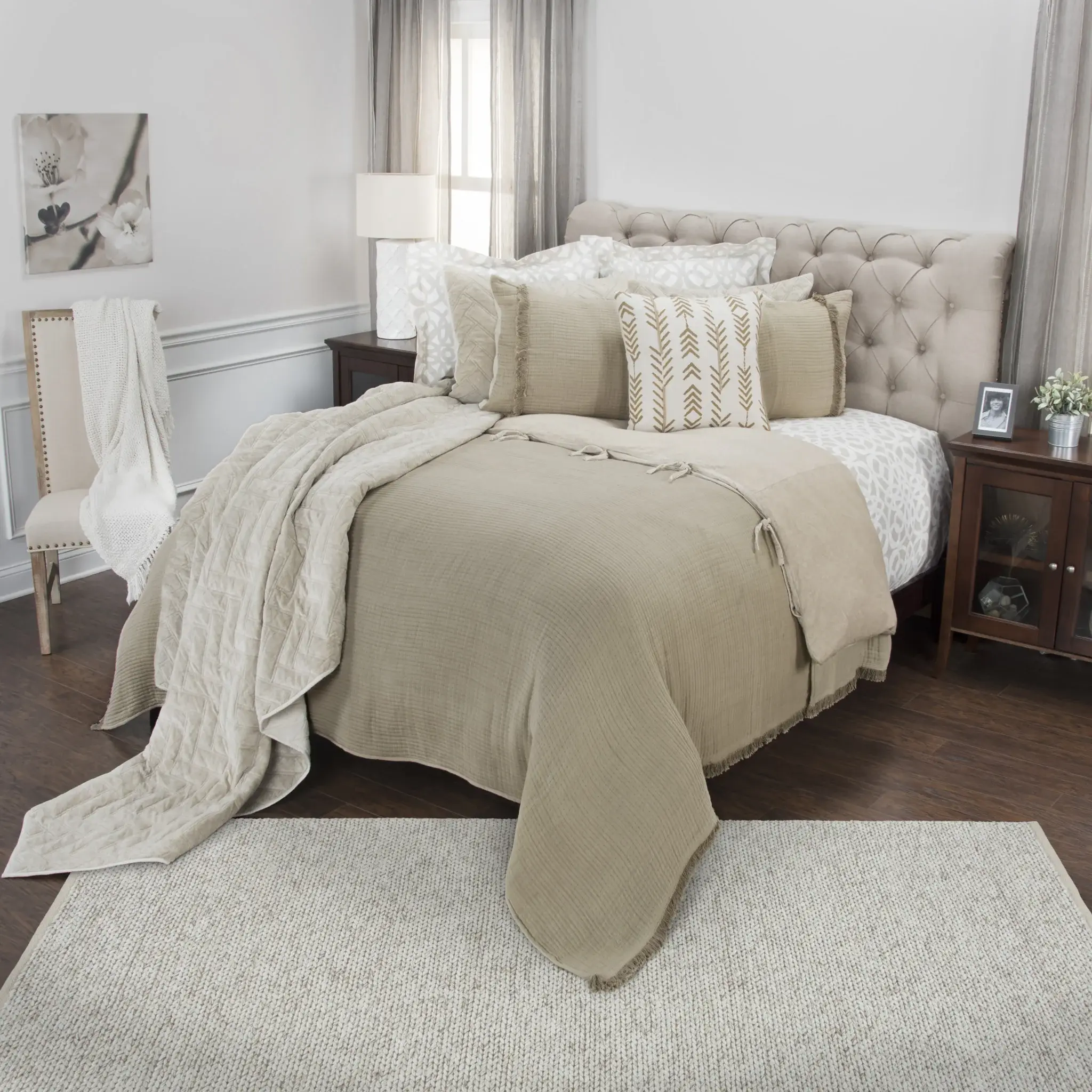 Natural Queen 100% Cotton 300 Thread Count Machine Washable Down Alternative Comforter - Image 9