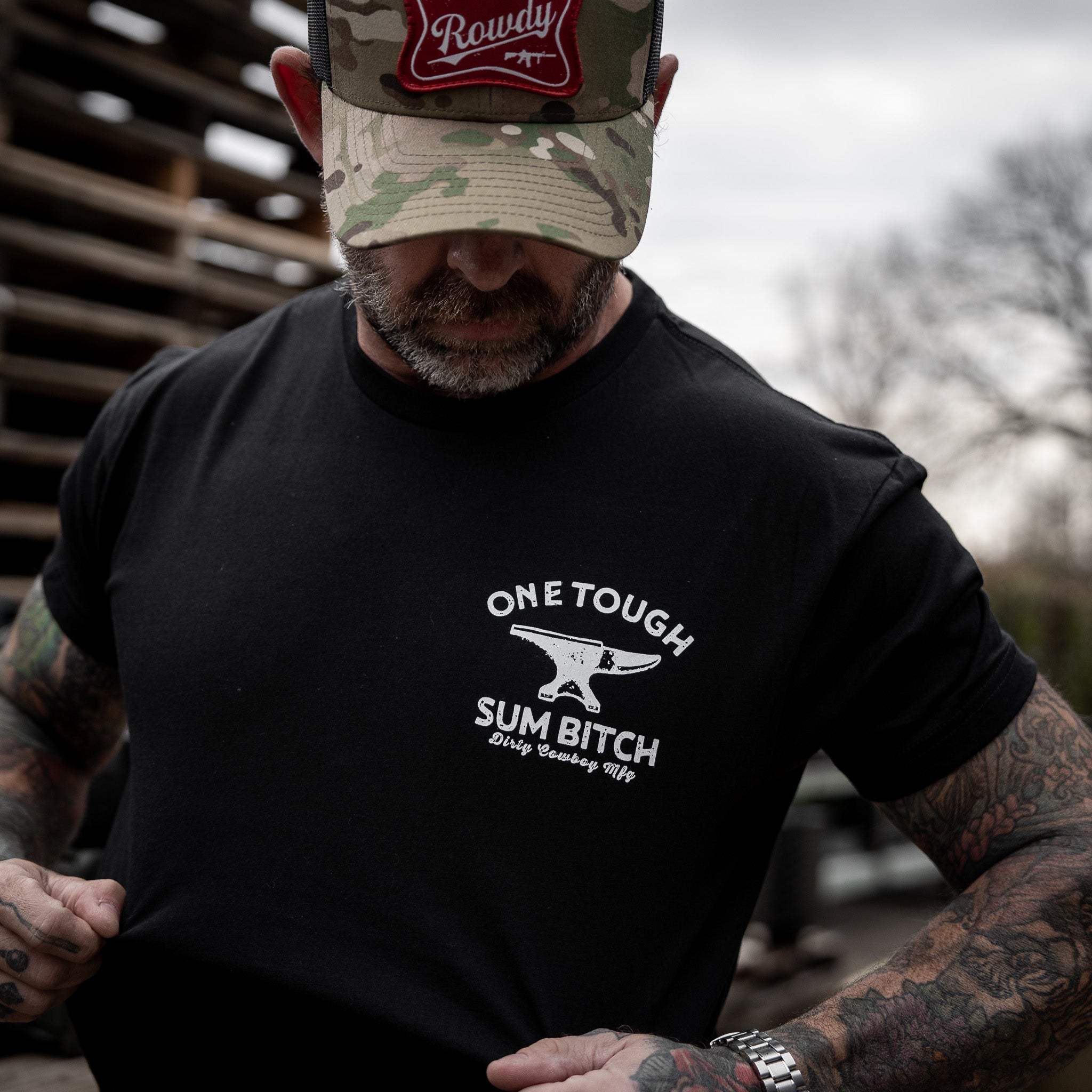 One Tough Sum Anvil Men's T-Shirt - Image 4