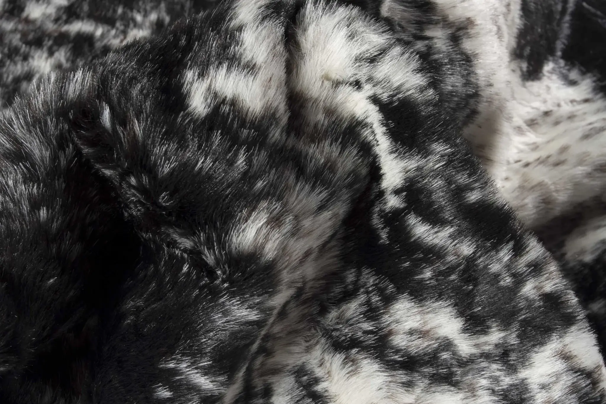 S&P Black White Animal Print Area Rug - Image 7