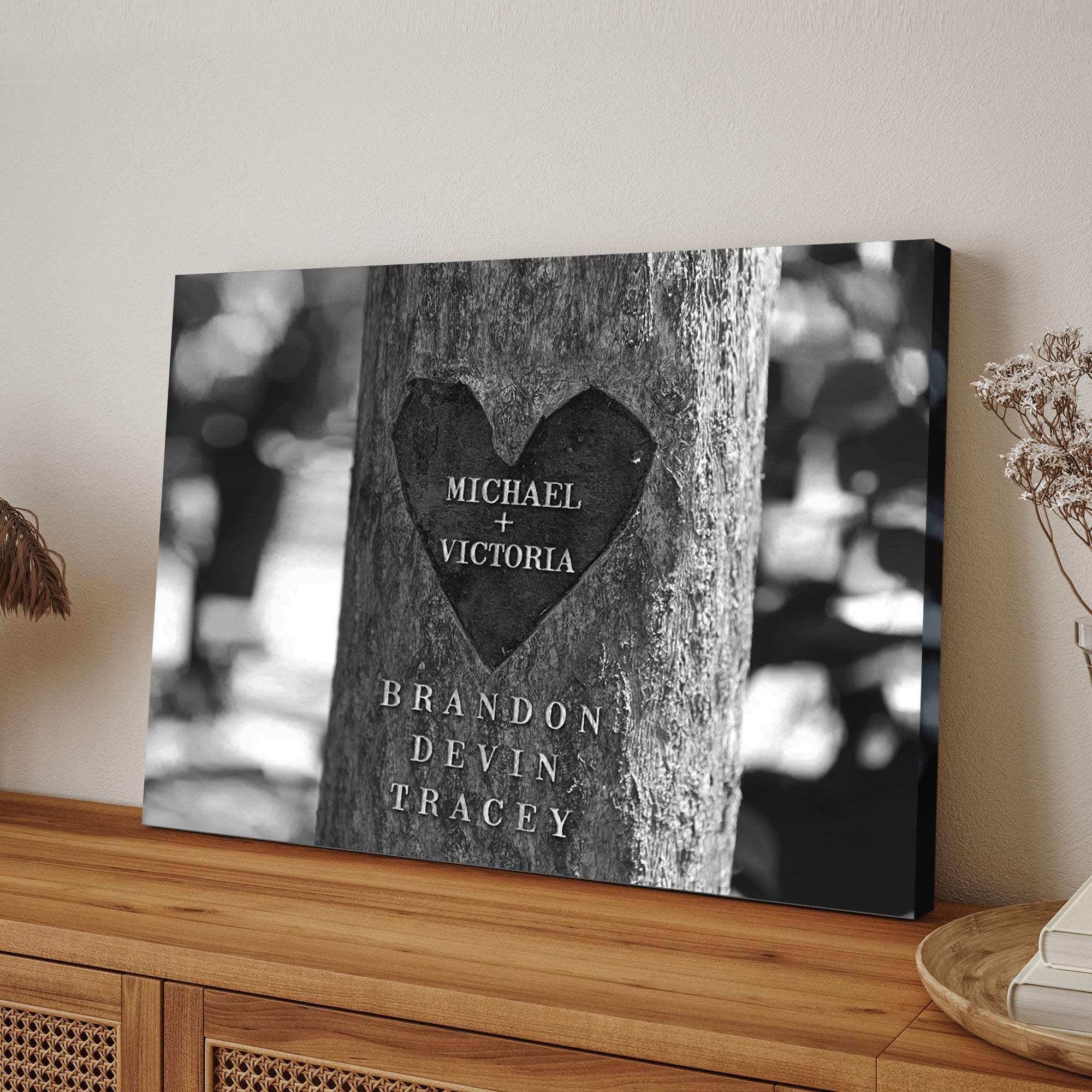 Tree Trunk Family Names Sign - Image 2