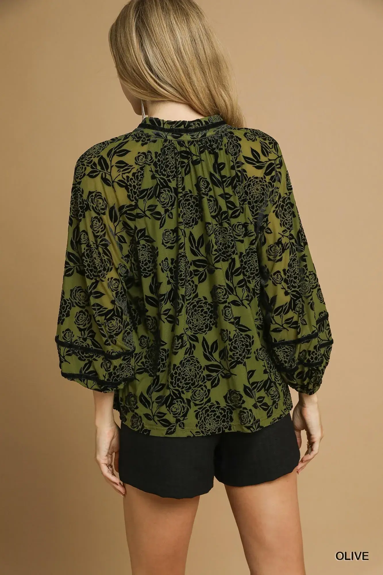 Umgee Full Size Floral Velvet Blouse with Balloon Sleeves Plus Size - Image 3