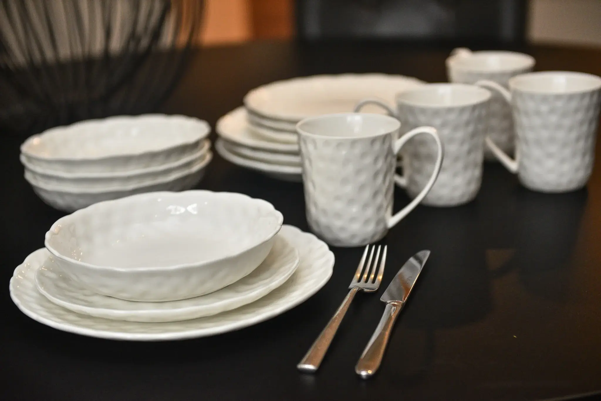 White Six Piece Round Pebbled Porcelain Service For Six Dinner Plate Set - Image 6